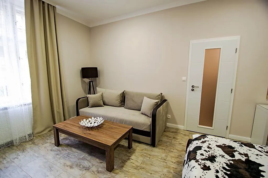 Ruterra By Golden Lady'S 3Bdr Loft Apartment Prague 0*,