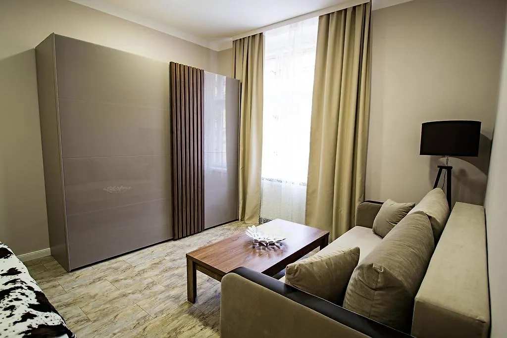 Ruterra By Golden Lady'S 3Bdr Loft Apartment Prague